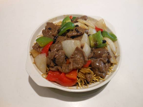 89. Chow Mein with Beef in Black Bean Sauce 豉椒牛肉炒麵